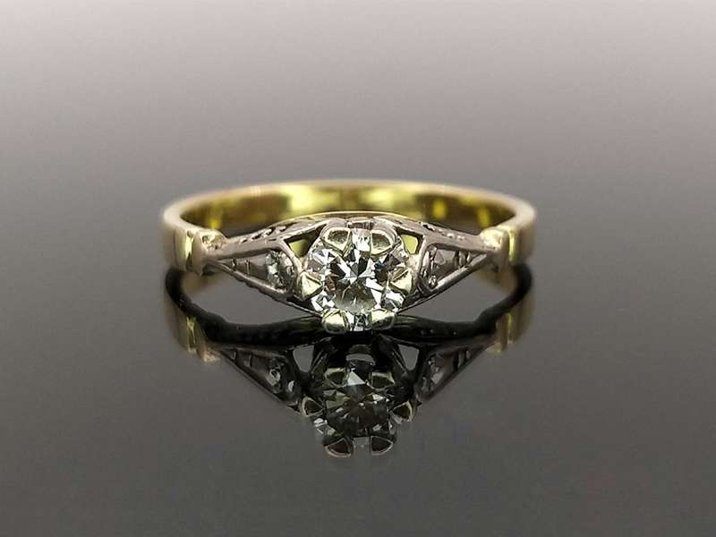 Marvellous 1940s cathedral setting 18ct gold & diamond ring