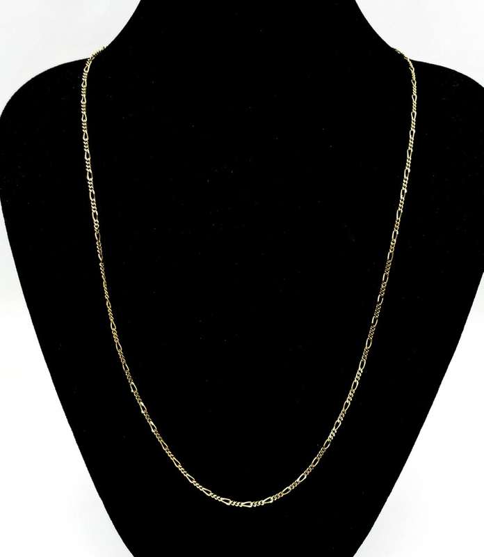 Classic 9ct gold figaro chain