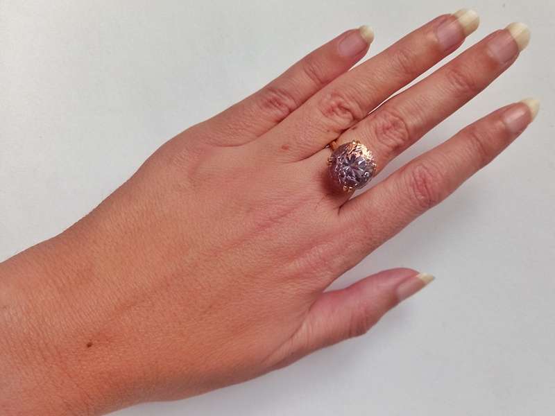 Spectacular 18ct gold & giant purple amethyst cocktail ring