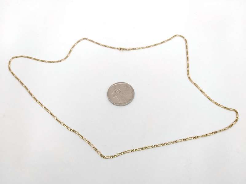 Classic 9ct gold figaro chain