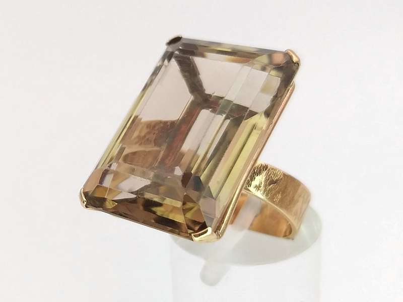 Stunning smoky topaz & 9ct gold cocktail ring (1970s)