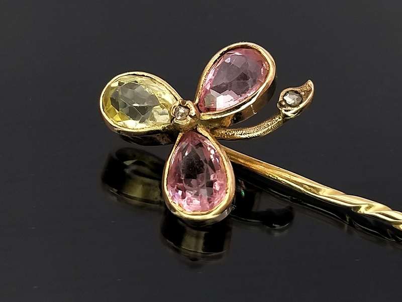 Tri-colour topaz, diamond & 14ct gold shamrock stick pin