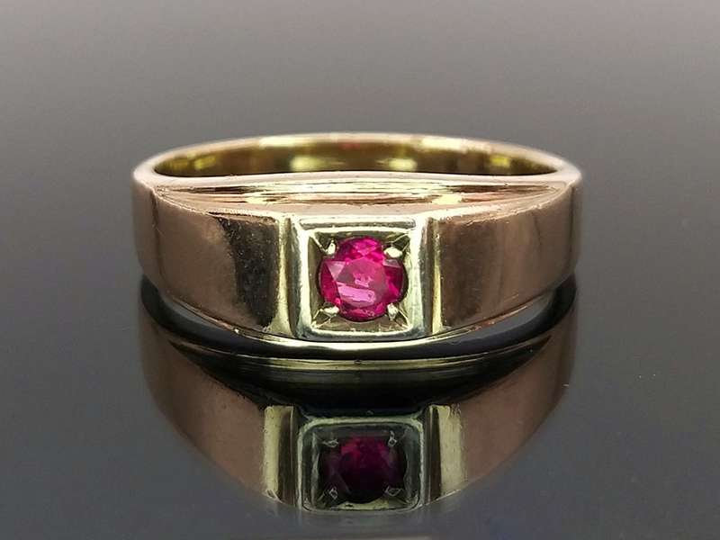Vintage 9ct gold & ruby ring