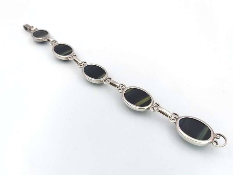 Midcentury-Modern hawk's eye bracelet (sterling silver)