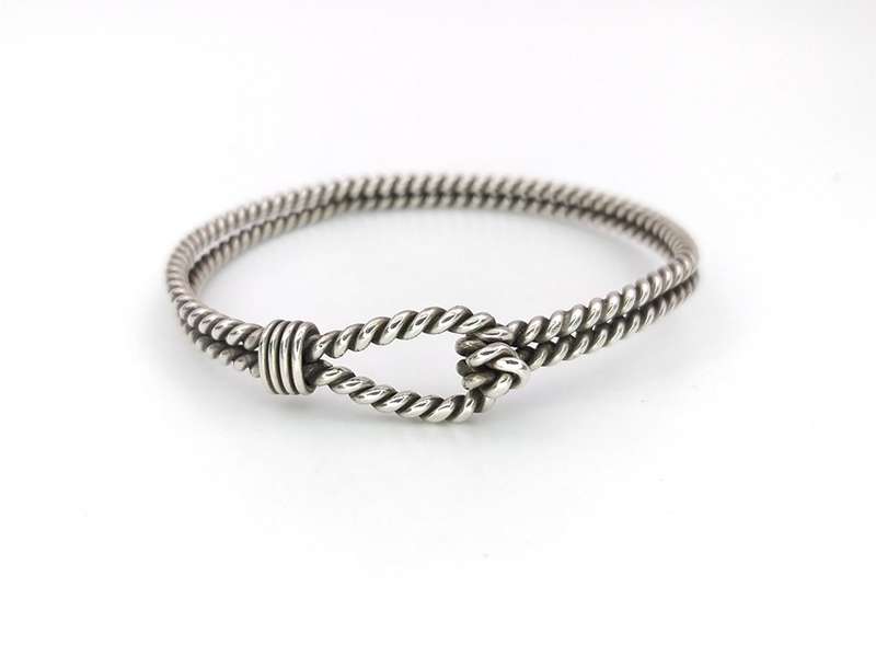 Vintage sterling silver twisted rope bangle (1970s)