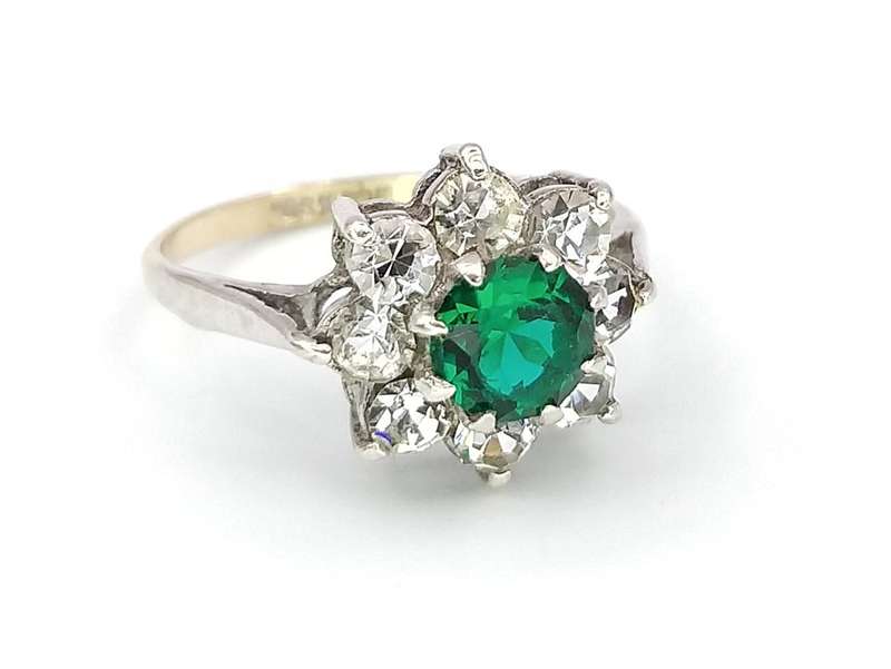 Vintage green & white cubic zirconia ring (9ct gold)