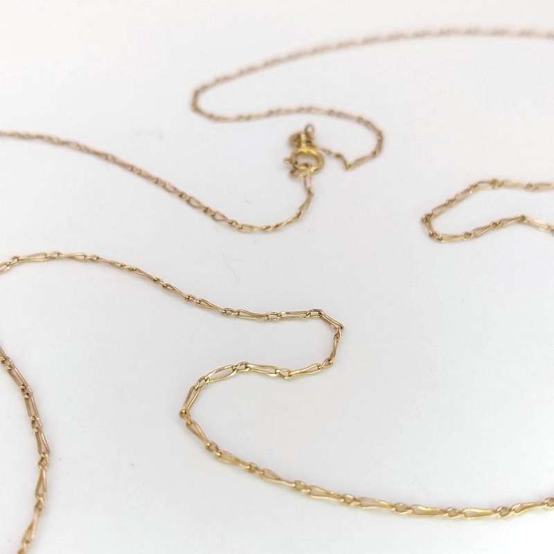 Classic rose gold chain