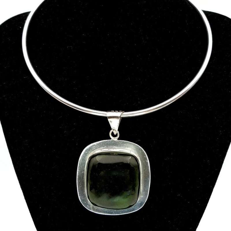 Modernist green stone pendant & choker (Taxco, Mexico)