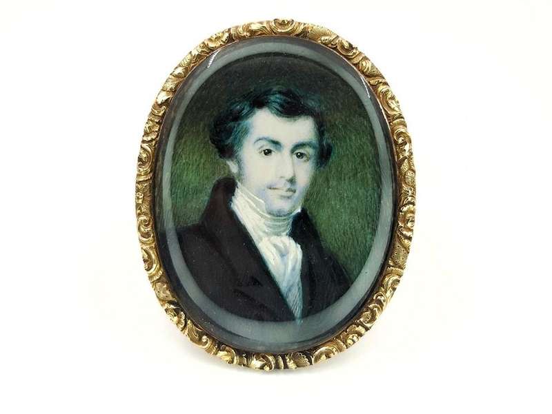 Antique 18ct gold memento mori locket with miniature oil painting