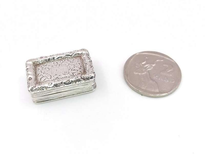 Antique sterling silver vinaigrette (miniature)