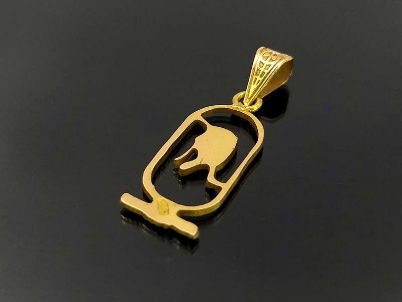 18ct gold Tutankhamun pendant