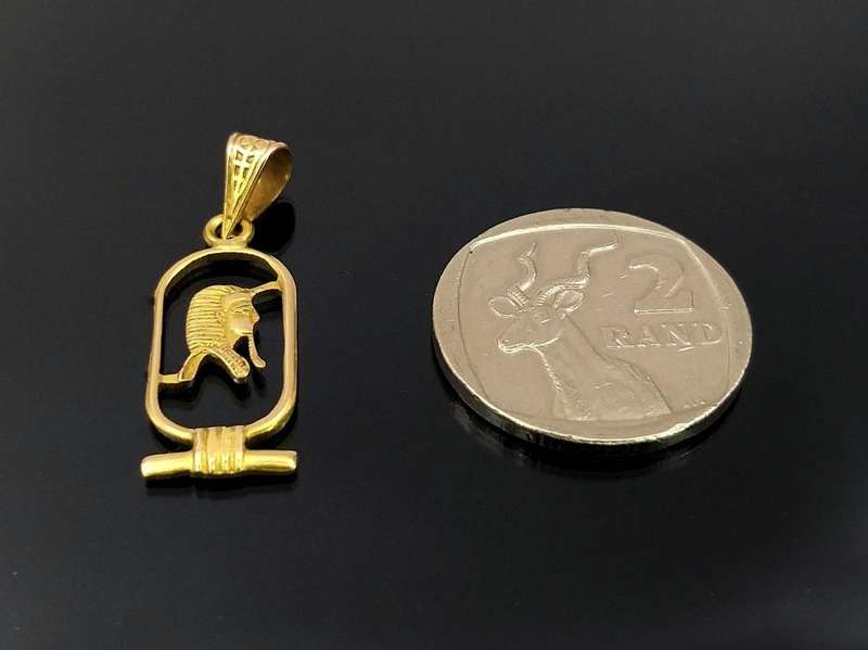 18ct gold Tutankhamun pendant
