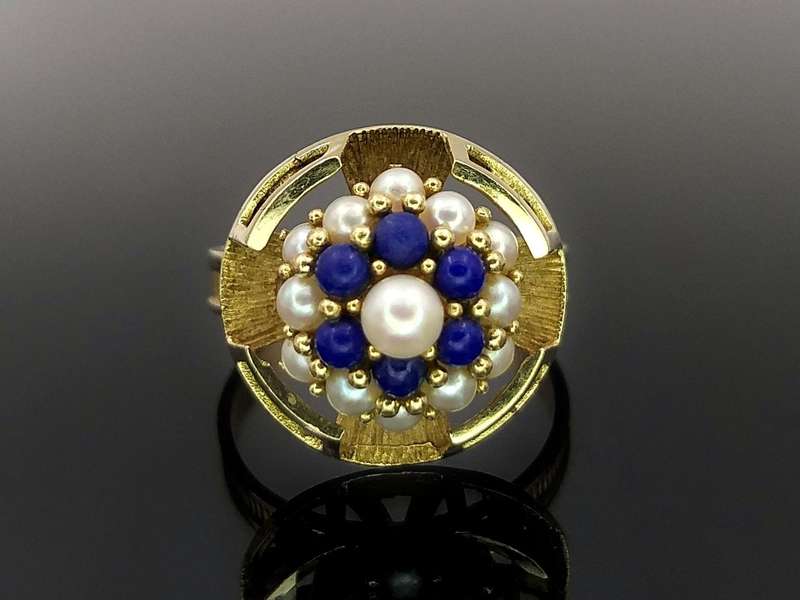 Sumptuous 10ct yellow gold lapis lazuli & pearl ring