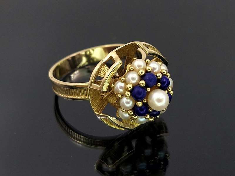 Sumptuous 10ct yellow gold lapis lazuli & pearl ring