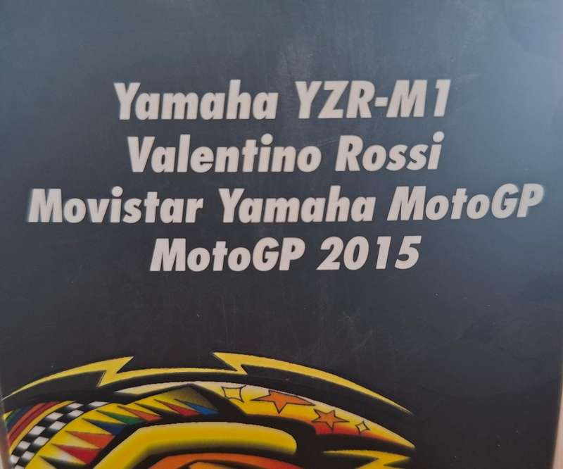 Yamaha YZR-M1 Movistar Yamaha Moto GP Team 2015 - Valentino Rossi
