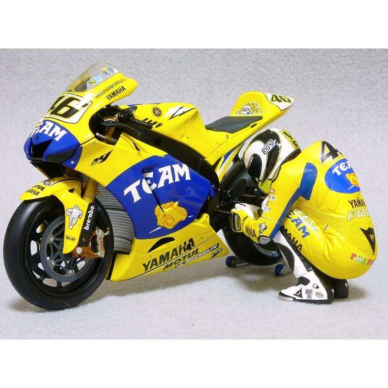 Valentino Rossi Figurine 2006 Moto GP