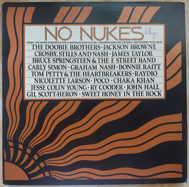 NO NUKES - THE MUSE CONCERTS FOR A NON-NUCLEAR FUTURE - Triple Vinyl + Booklet