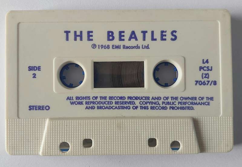 THE BEATLES - THE BEATLES (WHITE ALBUM) SINGLE LONGPLAY CASSETTE