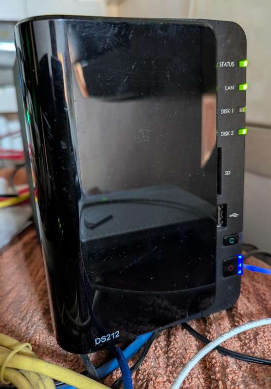 Synology DS212 NAS