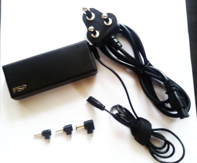 PSP Universal laptop adapter for Dell notebooks and laptops - 90w - 19V