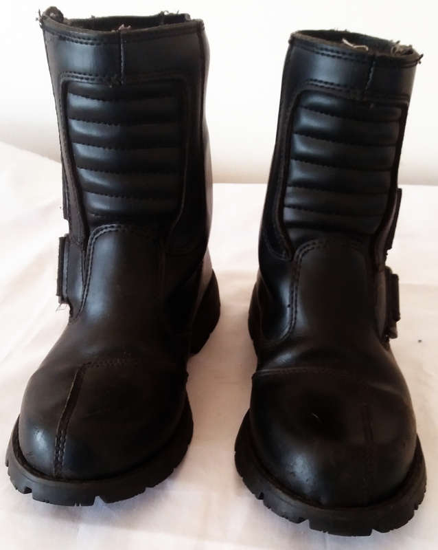 Vixen motorcycle leather boots - women size 6