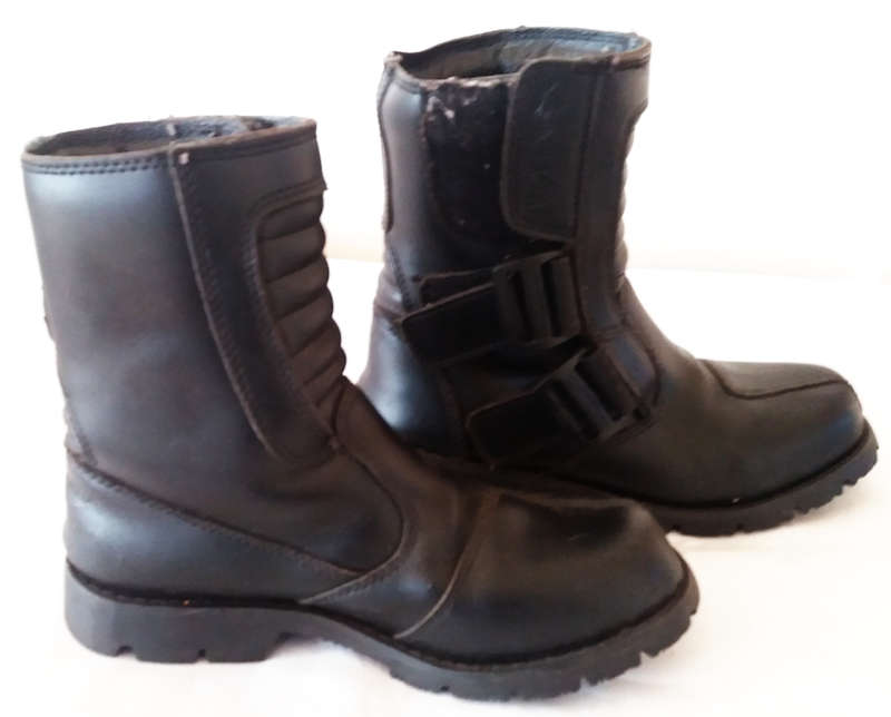 Vixen motorcycle leather boots - women size 6