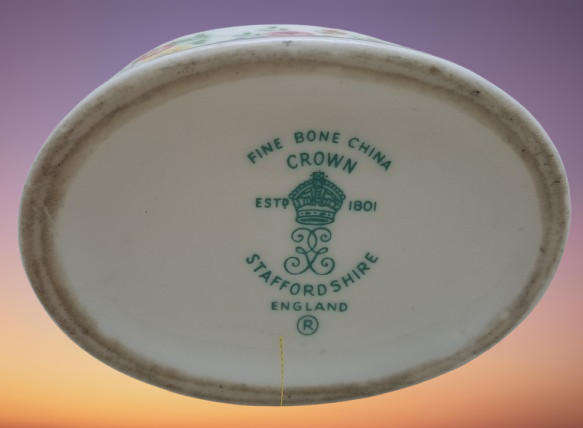 Small Vintage Crown Fine Bone China Not Forgotten Trinket Box with Lid Staffordshire England.