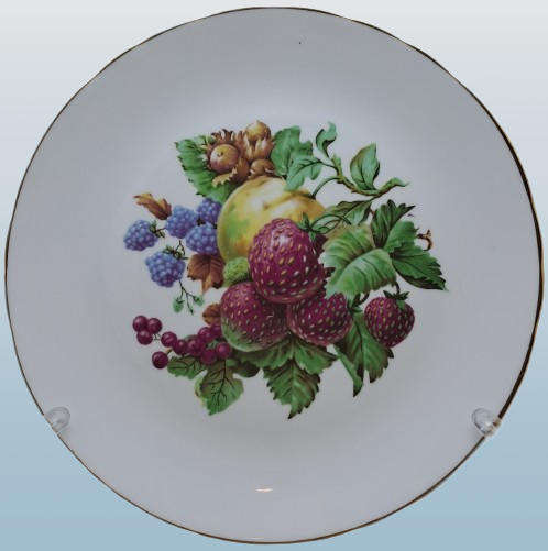 A Vintage TUSCAN Fine Bone China Fruit design Plate Made in England.