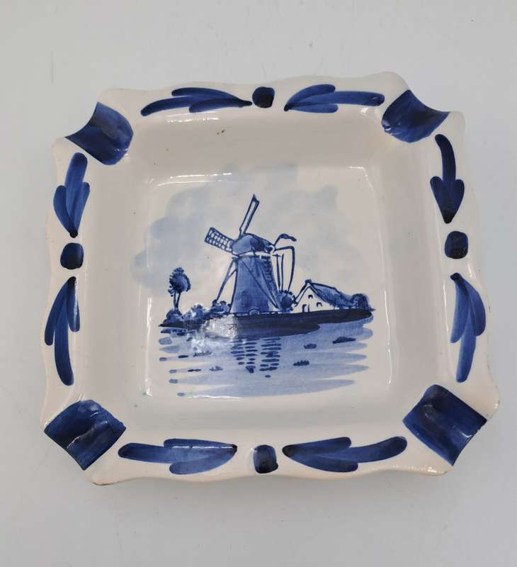 Vintage Delft Blauw Hand Painted Ashtray Made in Holland
