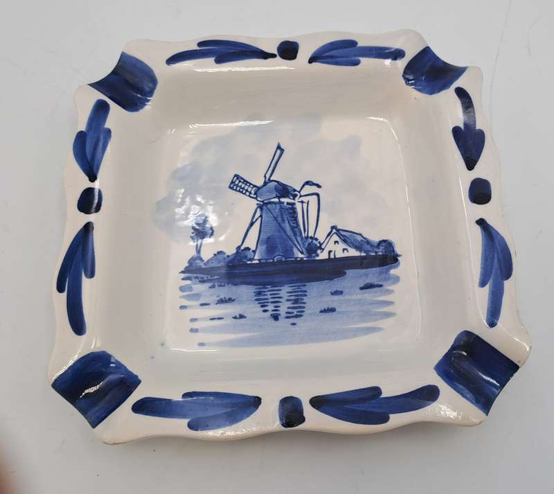 Vintage Delft Blauw Hand Painted Ashtray Made in Holland