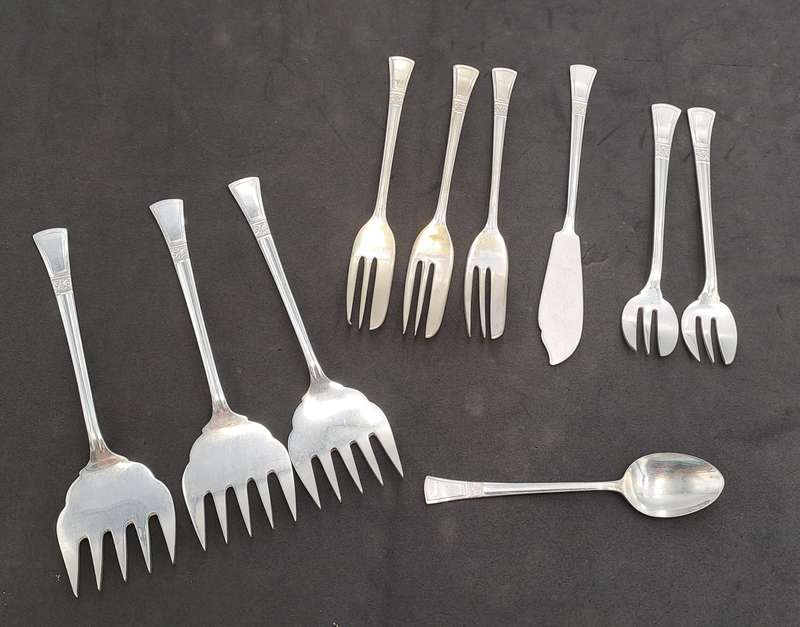 10 Pieces of Vintage Angora Silverplate Cutlery registered Rd.829600-Made In England
