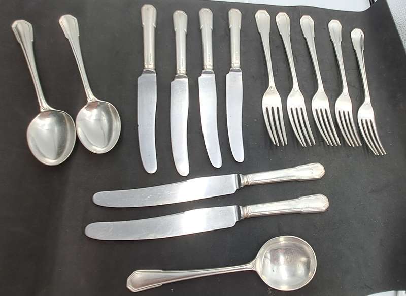 14 Vintage Gladwin Ltd. Embassy A1 Silverplate Cutlery Pieces  Rd.no.782376 Made in England