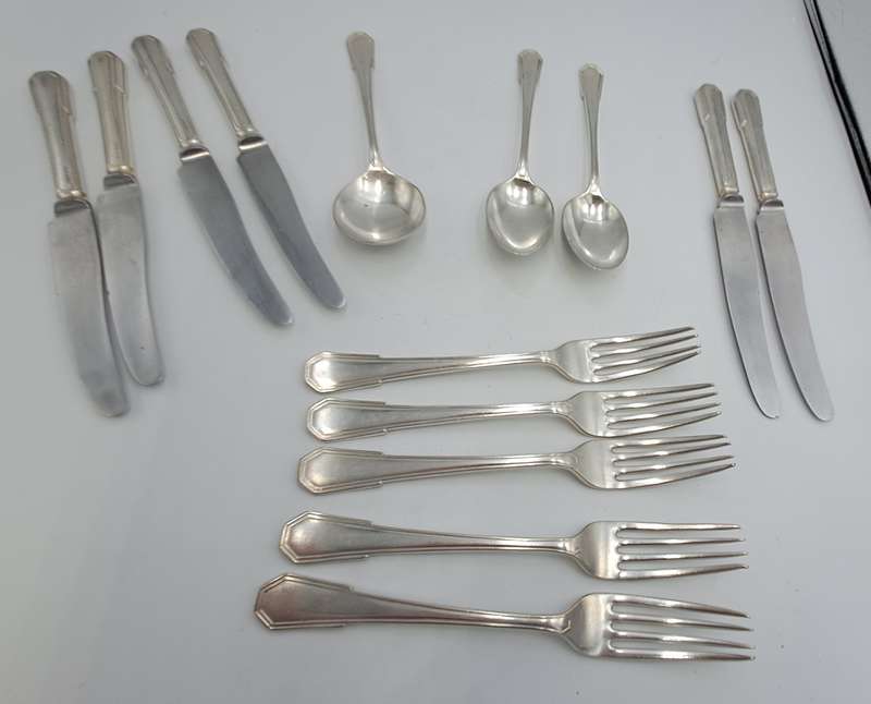 14 Vintage Gladwin Ltd. Embassy A1 Silverplate Cutlery Pieces  Rd.no.782376 Made in England