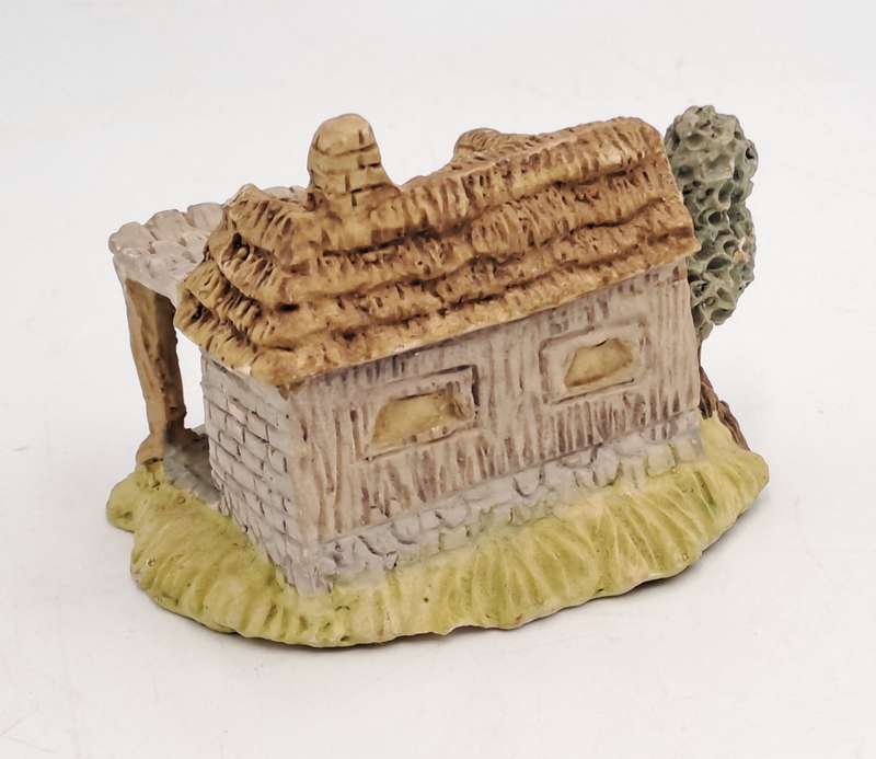 David Winter Cottage Collection Hand Made In Great Britain.