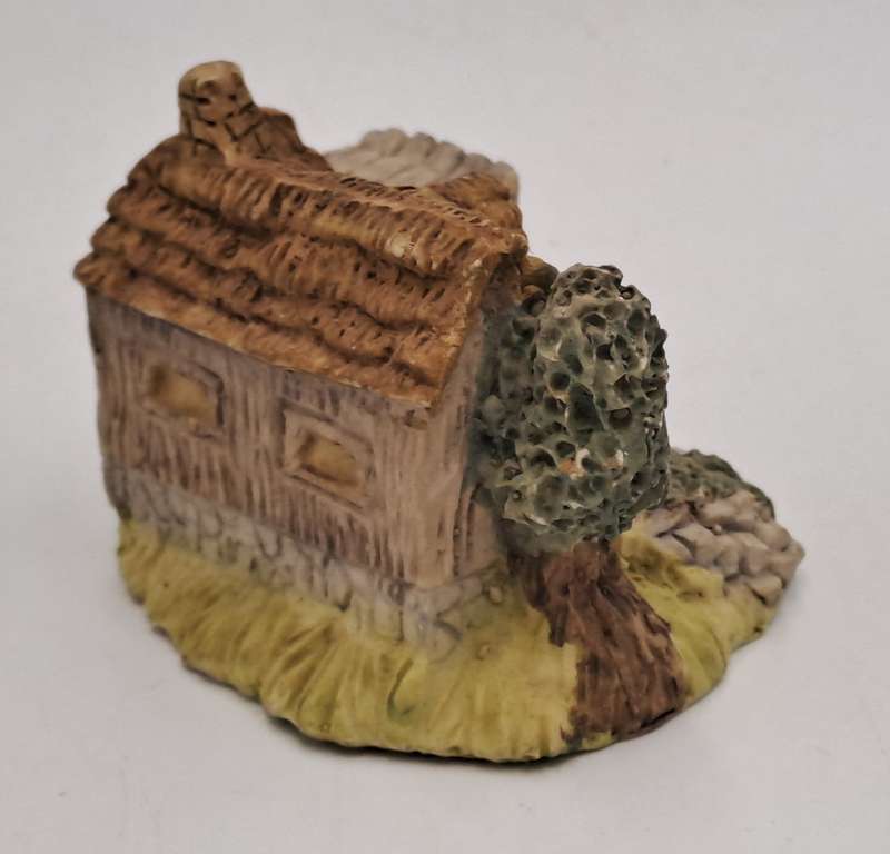 David Winter Cottage Collection Hand Made In Great Britain.