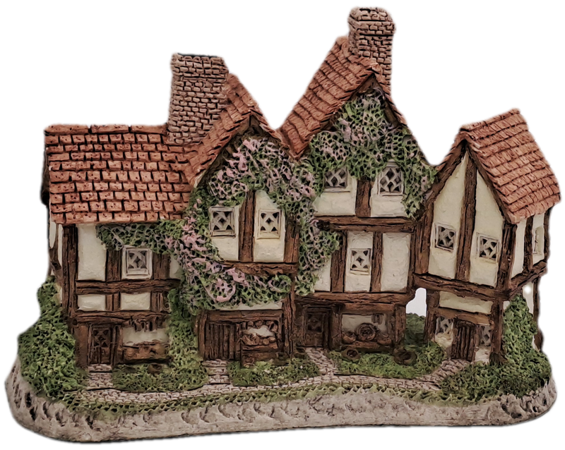 1985 David Winter Cottage Collection"The Apothecarys Shop" Hand Made In Great Britain.