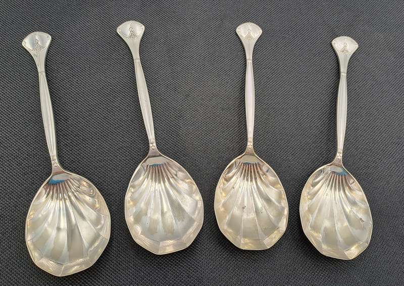 4 Vintage M&RS Permanent plate serving spoons with shell bowls Rd.no.240300 Made in Sheffield Eng.