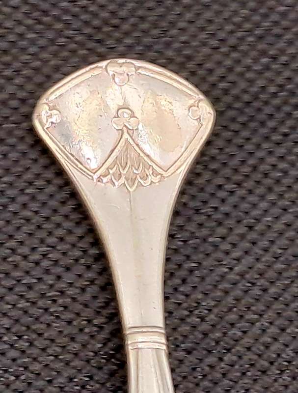 4 Vintage M&RS Permanent plate serving spoons with shell bowls Rd.no.240300 Made in Sheffield Eng.