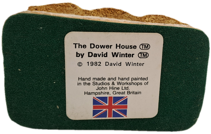 1982 David Winter Cottage Collection "The Dover House" Hand Made In Great Britain
