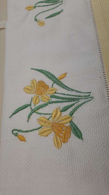 6 Vintage Cotton Embroidered Serviettes -Unused-Boxed (2 per box)
