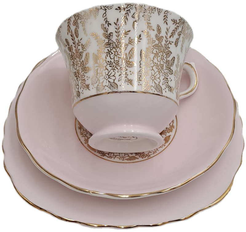 6pc Vintage Royal Vale Tea Set (Pink and Gold ) 1 Cake Plate 1 Trio creamer and sugar bowl -