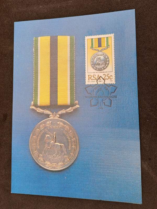 1984 RSA Military Medals and Decorations 2 FD Covers S12 and 4.10 + 4 Maxi Cards+ Stamp set