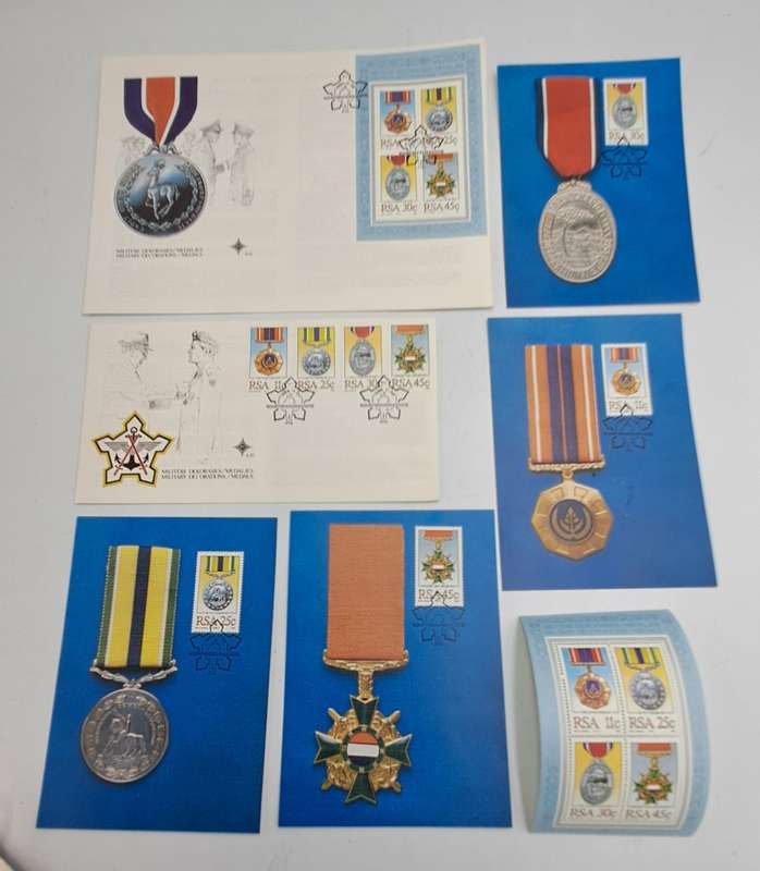 1984 RSA Military Medals and Decorations 2 FD Covers S12 and 4.10 + 4 Maxi Cards+ Stamp set