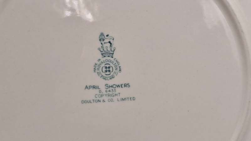 Vintage Royal Doulton "April Showers" D6435 Cake Plate