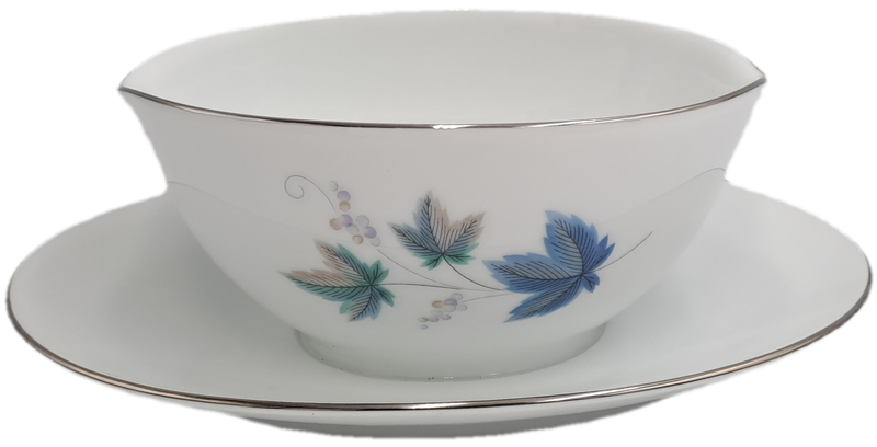 Rare!! 1950's Noritake "Vintage" 618 Royal Ceramic's -Gravy Boat with attached underplate -JAPAN