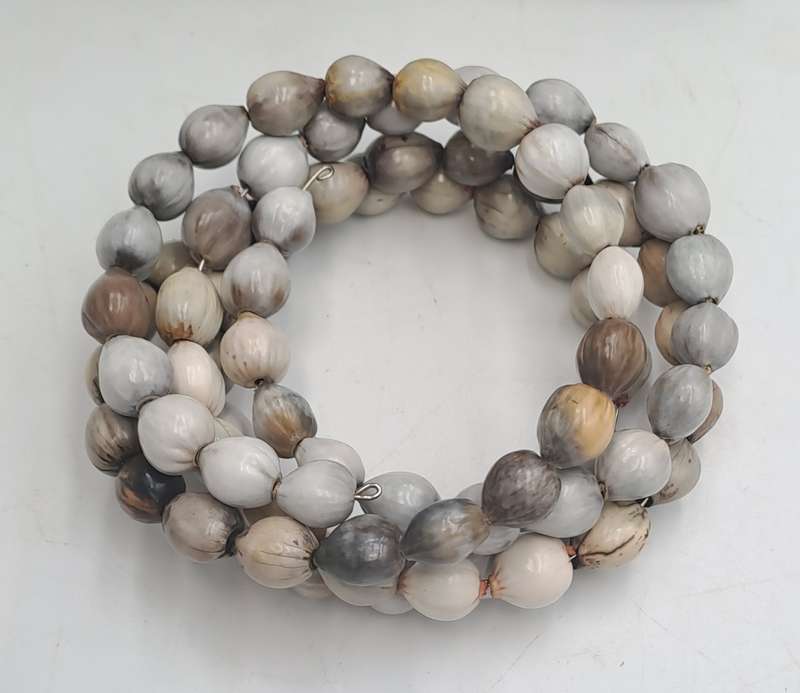 Vintage seed Bead Necklace 112cm with Matching Bracelet with Memory Wire -63cm
