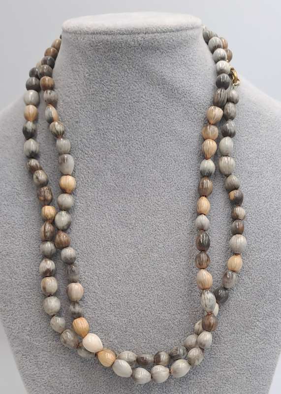 Vintage seed Bead Necklace 112cm with Matching Bracelet with Memory Wire -63cm