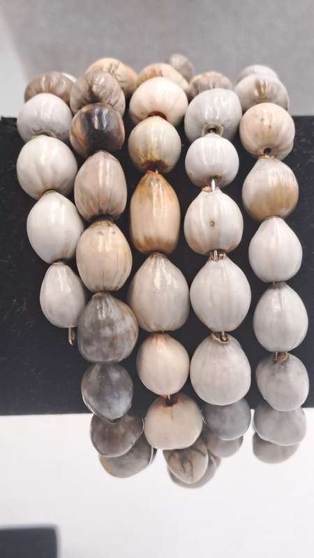 Vintage seed Bead Necklace 112cm with Matching Bracelet with Memory Wire -63cm