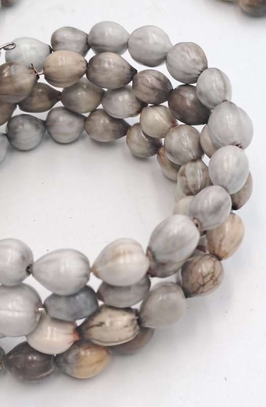 Vintage seed Bead Necklace 112cm with Matching Bracelet with Memory Wire -63cm