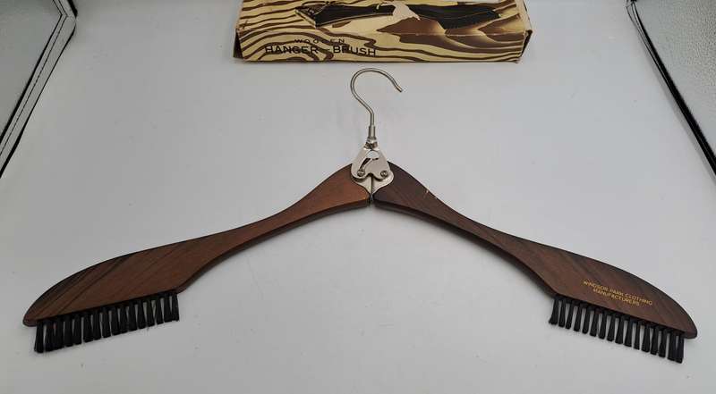 Vintage 1960's Foldable Hotel 17.75" Wooden Suit/Jacket Hanger with Dual Brushes - Japan